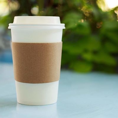 18oz Customization Logo Biodegradable Black Takeaway Juice Coffee Packaging Single Layer Paper Cups With Lid